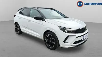 Used Vauxhall Grandland X Ultimate 131 HP (96 kW) 2023 White SUV