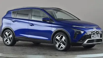 Używany Hyundai Bayon Premium 101 KM (74 kW) 2023 Niebieski SUV
