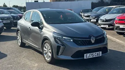 Used Renault Clio Evolution 143 HP (105 kW) 2025 Grey Hatchback