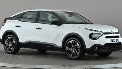 Usado Citroën C4 PureTech 101 HP (74 kW) 2023 Branco SUV