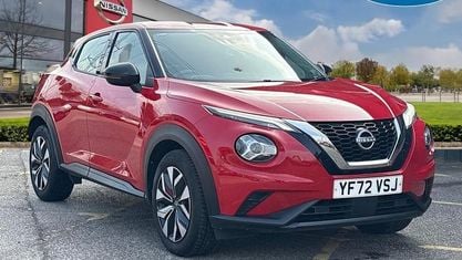 Używany Nissan Juke Acenta 114 KM (83 kW) 2022 Czerwony SUV