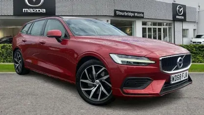 Used Volvo V60 Momentum 250 HP (183 kW) 2018 Red Estate