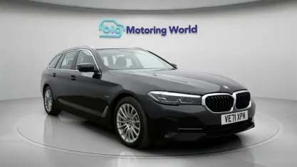 Usado BMW 530e 292 HP (214 kW) 2022 Preto Carrinha