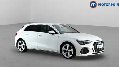 Begagnad Audi A3 Sportback S-Line 150 HK (110 kW) 2024 Halvkombi