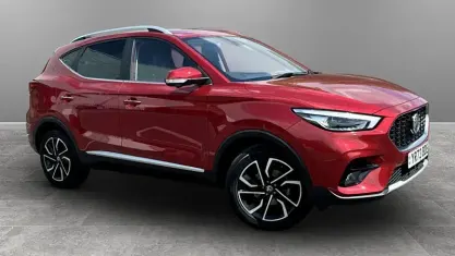 Used MG ZS Exclusive 106 HP (77 kW) 2023 Red SUV