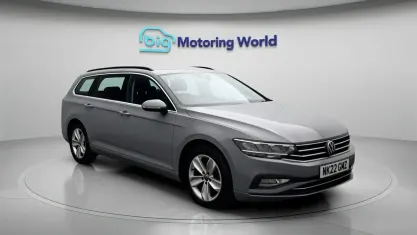 Used VW Passat SE 150 HP (110 kW) 2022 Grey Estate