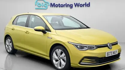 Used VW Golf VIII Style 131 HP (96 kW) 2024 Hatchback