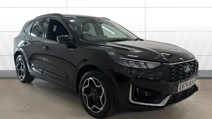Usado Ford Kuga ST-Line X 242 HP (177 kW) 2026 SUV