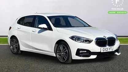 Used BMW 118 Sport Line 136 HP (100 kW) 2021 White Hatchback