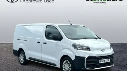 Used Toyota Proace 145 HP (106 kW) 2023 White MPV