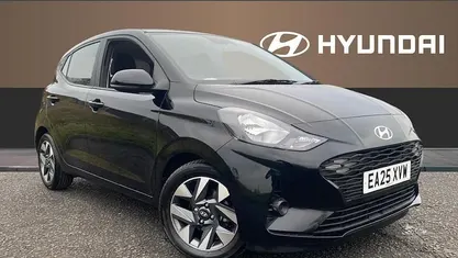 Black Used 2025 Hyundai i10 Advanced Hatchback | £15,068 (Fair price)