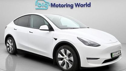 Begagnad Tesla Model Y Long Range AWD 286 kW (389 HK) 2025 SUV