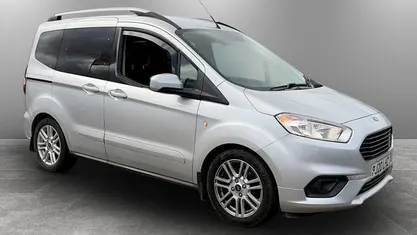Used Ford Tourneo Titanium 101 HP (74 kW) 2019 Estate
