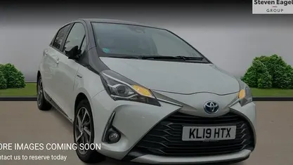Used Toyota Yaris Hybrid 101 HP (74 kW) 2020 Hatchback