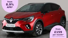Red/black Used 2020 Renault Captur Version S SUV | £12,171 (Fair price)