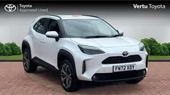 White Used 2022 Toyota Yaris Cross SUV | £21,895 (Fair price)