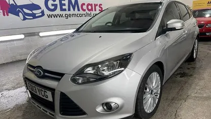 Used Ford Focus Zetec 116 HP (85 kW) 2013 Silver Hatchback