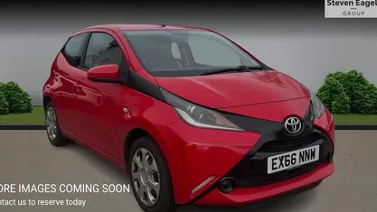 Used Toyota Aygo X-play 69 HP (50 kW) 2018 Hatchback