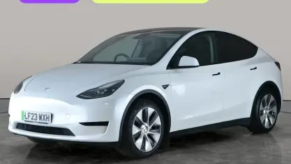 Usado Tesla Model Y RWD 254 kW (346 HP) 2023 Branco SUV