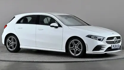 Used Mercedes A180 AMG line 136 HP (100 kW) 2019 White Hatchback