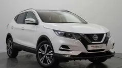 White Used 2018 Nissan Qashqai N-Connecta SUV | £10,299 (Fair price)