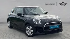 Used 2021 Mini Cooper Classic Hatchback | £15,225 (Fair price)