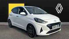 White Used 2024 Hyundai i10 Premium Hatchback | £15,235 (Fair price)