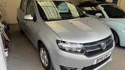 Used Dacia Sandero Lauréate 90 HP (66 kW) 2016 Hatchback