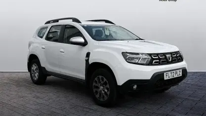 Used Dacia Duster Comfort 91 HP (66 kW) 2022 White SUV
