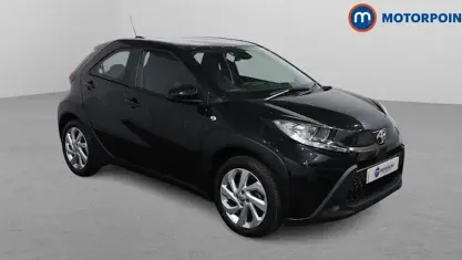 Używany Toyota Aygo X PURE 72 KM (52 kW) 2025 SUV