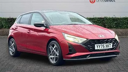 New Hyundai i20 Premium 101 HP (74 kW) 2025 Red Hatchback