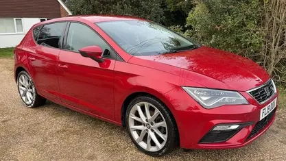 Used Seat Leon FR 131 HP (96 kW) 2019 Red Hatchback