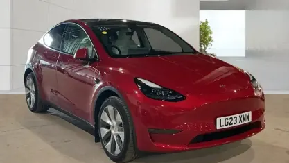 Used Tesla Model Y Long Range AWD 378 kW (514 HP) 2023 Red SUV