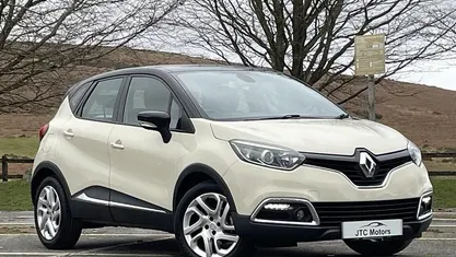 Used Renault Captur Dynamique 90 HP (66 kW) 2015 White SUV