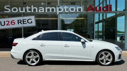 Usado Audi A4 S-Line 163 HP (119 kW) 2025 Sedan