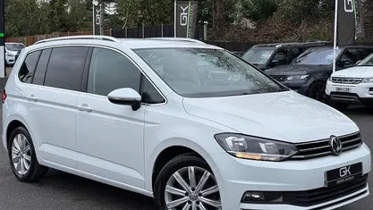 White Used 2017 VW Touran SEL MPV | £12,995 (Fair price)