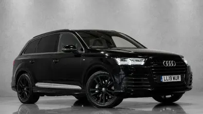 Used Audi Q7 S-Line 272 HP (200 kW) 2019 Black SUV