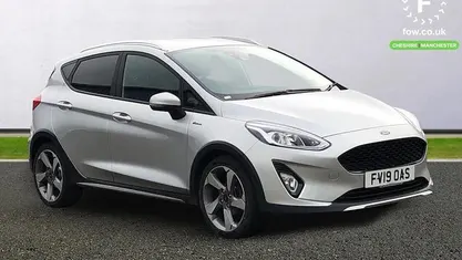 Usado Ford Fiesta Active X 140 HP (102 kW) 2019 Prateado Citadino