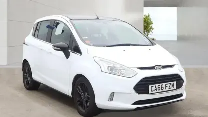 Used Ford B-MAX Zetec 140 HP (102 kW) 2016 White MPV