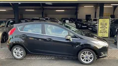 Black Used 2016 Ford Fiesta Zetec Hatchback | £4,795 (Fair price)