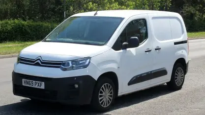 Begagnad Citroën Berlingo 76 HK (55 kW) 2021 Minibuss