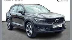 Onyx black Used 2025 Volvo XC40 Plus SUV | £33,999 (Fair price)