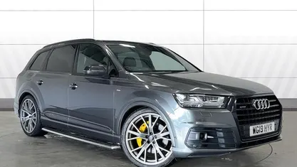 Grey Used 2019 Audi Q7 Advanced SUV | £35,480 (Good price)