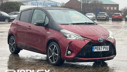 Used Toyota Yaris Hybrid 101 HP (74 kW) 2017 Hatchback