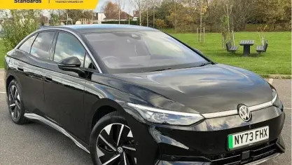 Begagnad VW ID.7 Pro 210 kW (286 HK) 2024 Halvkombi