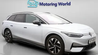 Silver Used 2024 VW ID.7 Pro Estate | £30,300 (Fair price)
