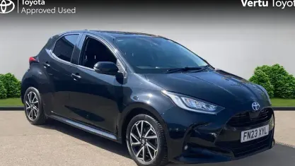 Used Toyota Yaris Design 116 HP (85 kW) 2023 Black Hatchback