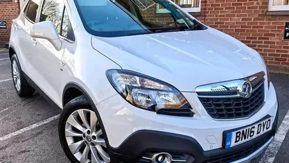 Used Vauxhall Mokka 152 HP (111 kW) 2016 White SUV