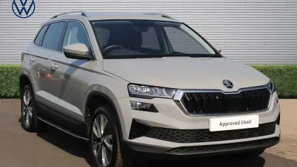 Begagnad Skoda Karoq SE L 150 HK (110 kW) 2023 Grå SUV