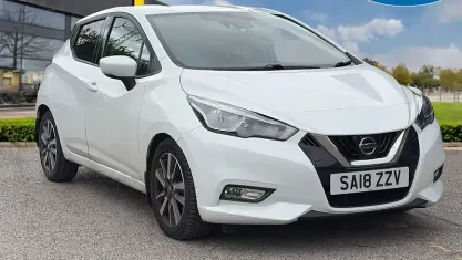 Used Nissan Micra N-Connecta 90 HP (66 kW) 2018 White Hatchback